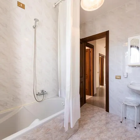 Apartment Residenza Tirrenia By Mmega