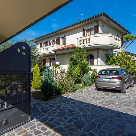 Residenza Tirrenia By Mmega
