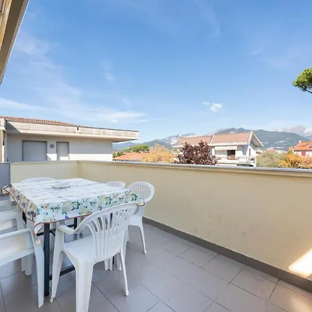 Apartment Residenza Tirrenia By Mmega